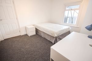 Photo 25- click for photo gallery